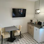 Au Remp'arts Apartmanhotel 4*