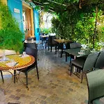 Apartmanhotel Au Remp'arts 4*