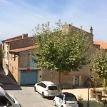 Apartmanhotel Au Remp'arts 4*