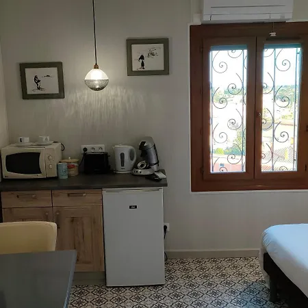 Au Remp'arts شقة فندقية إيلن