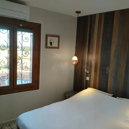 Au Remp'arts شقة فندقية 4*