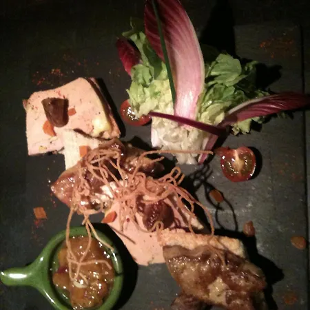 Au Remp'arts Aparthotel 3*