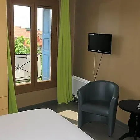 Apartmanhotel Au Remp'arts 4*