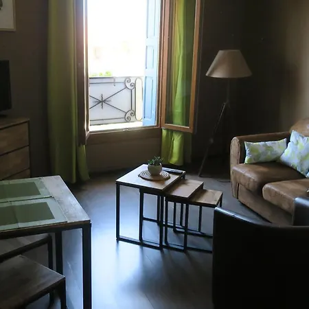 Au Remp'arts Aparthotel