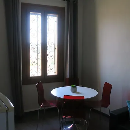 Au Remp'arts Aparthotel