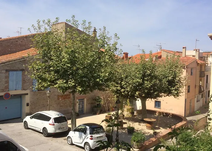 Au Remp'arts Hotel apartamentowy Elne