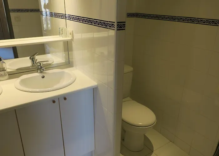 Au Remp'arts Hotel apartamentowy Elne